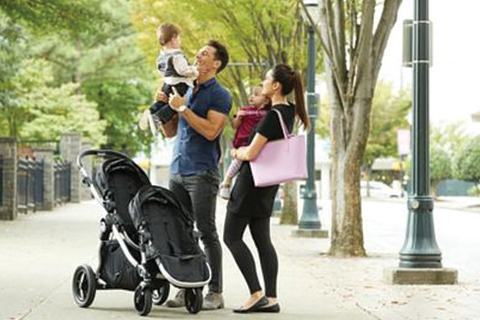 5 CONVERTIBLE STROLLERS THAT GROW WITH YOUR FAMILY